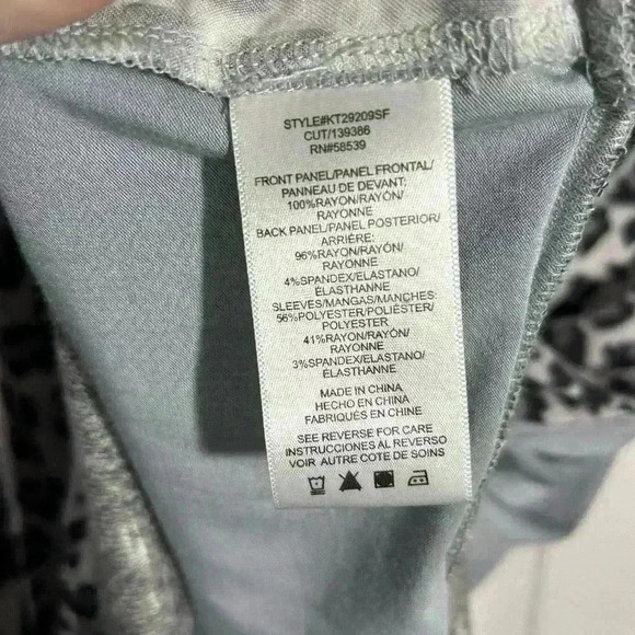 Kut From The Kloth Mixed Material Long Sleeve Grey Leopard Print Top Small - Picture 9 of 10